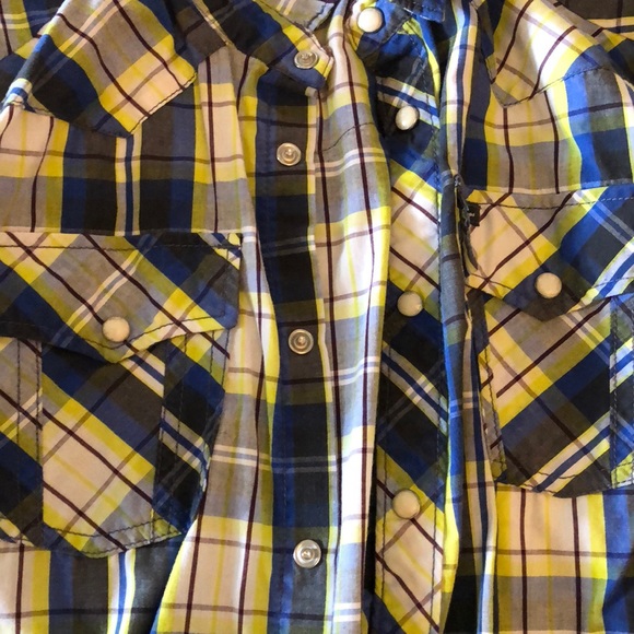 Long sleeve button down - Picture 2 of 2